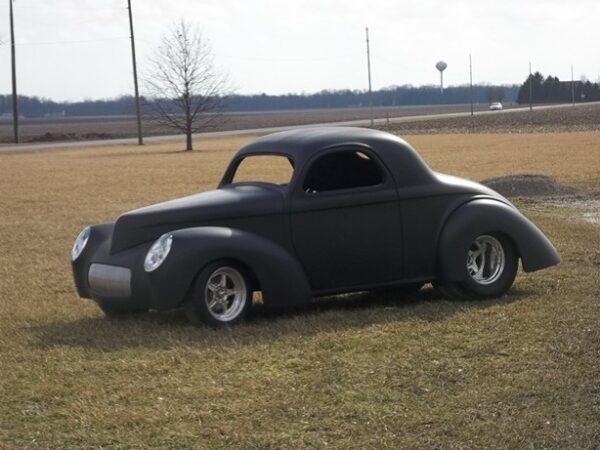 1941 WILLYS 'KINGPIN' COUPE WITH 2" CHOP AND RAKED HOOD